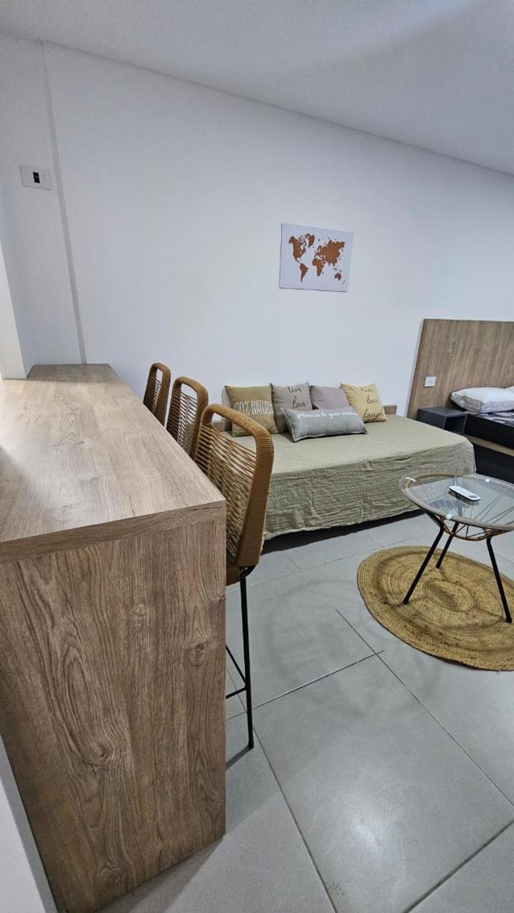 Apartment 18 *