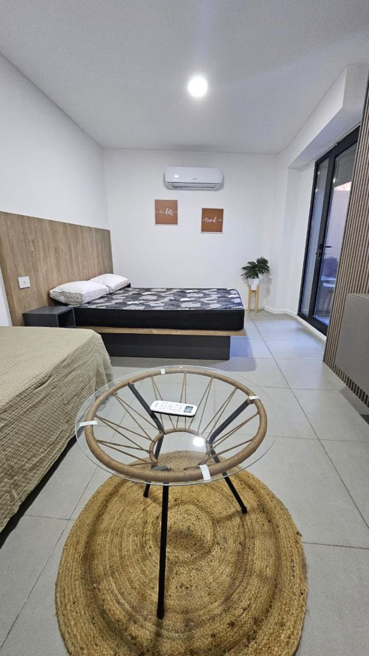 18 Apartment *